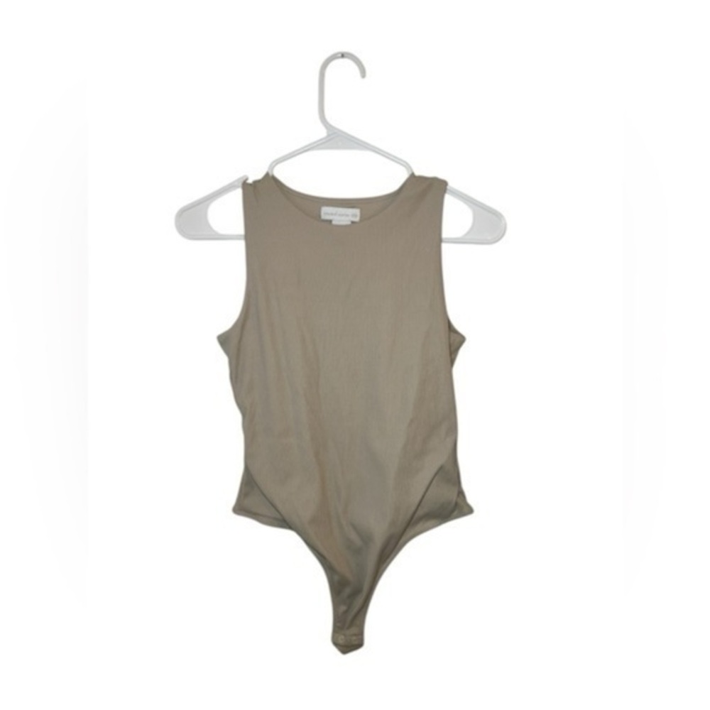 House of Harlow tan ribbed bodysuit size Small